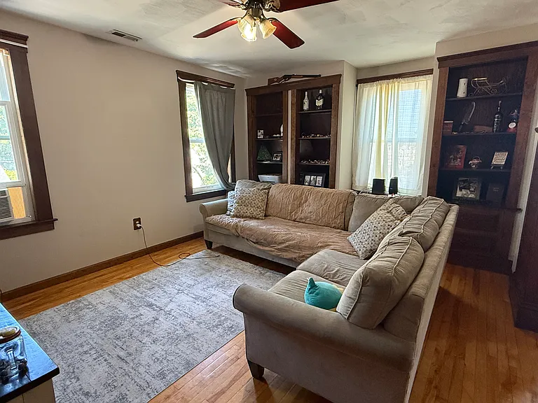 57 Vale St #3 — Photo 4
