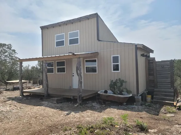 3465 Private Road 2765, Rocksprings, TX 78880