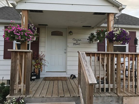 2nd image of 204 S Cedar St