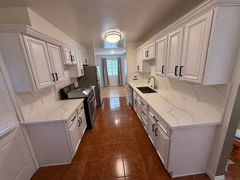 2446 S Centinela Ave — Photo 22