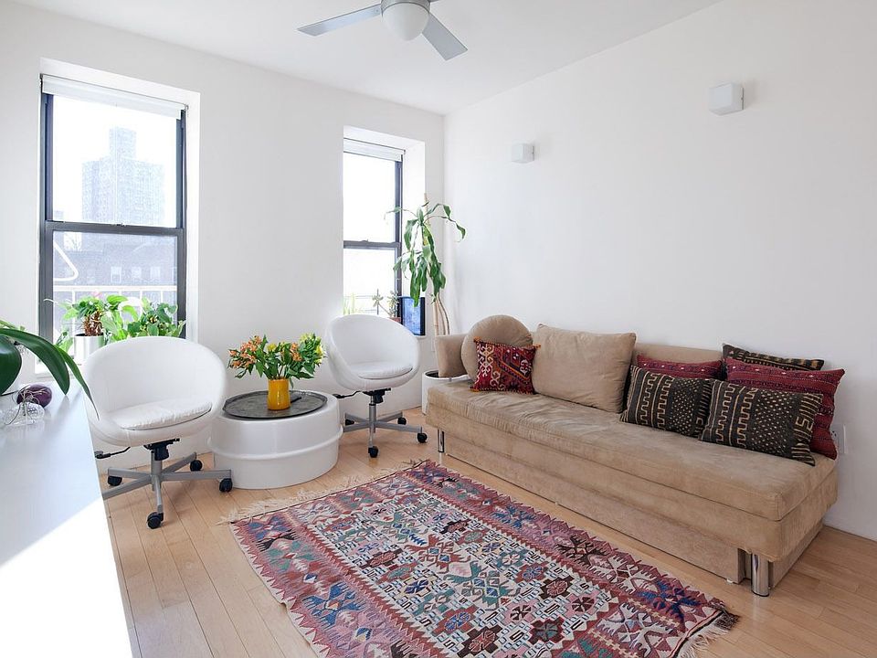 256 South 4th Living Room