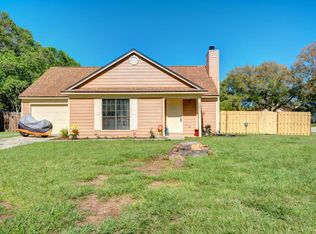 2473 Bluffton Dr W, Jacksonville, FL 32224
