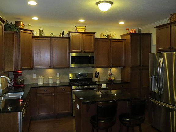 4th image of 2137 Fox Mountain Dr
