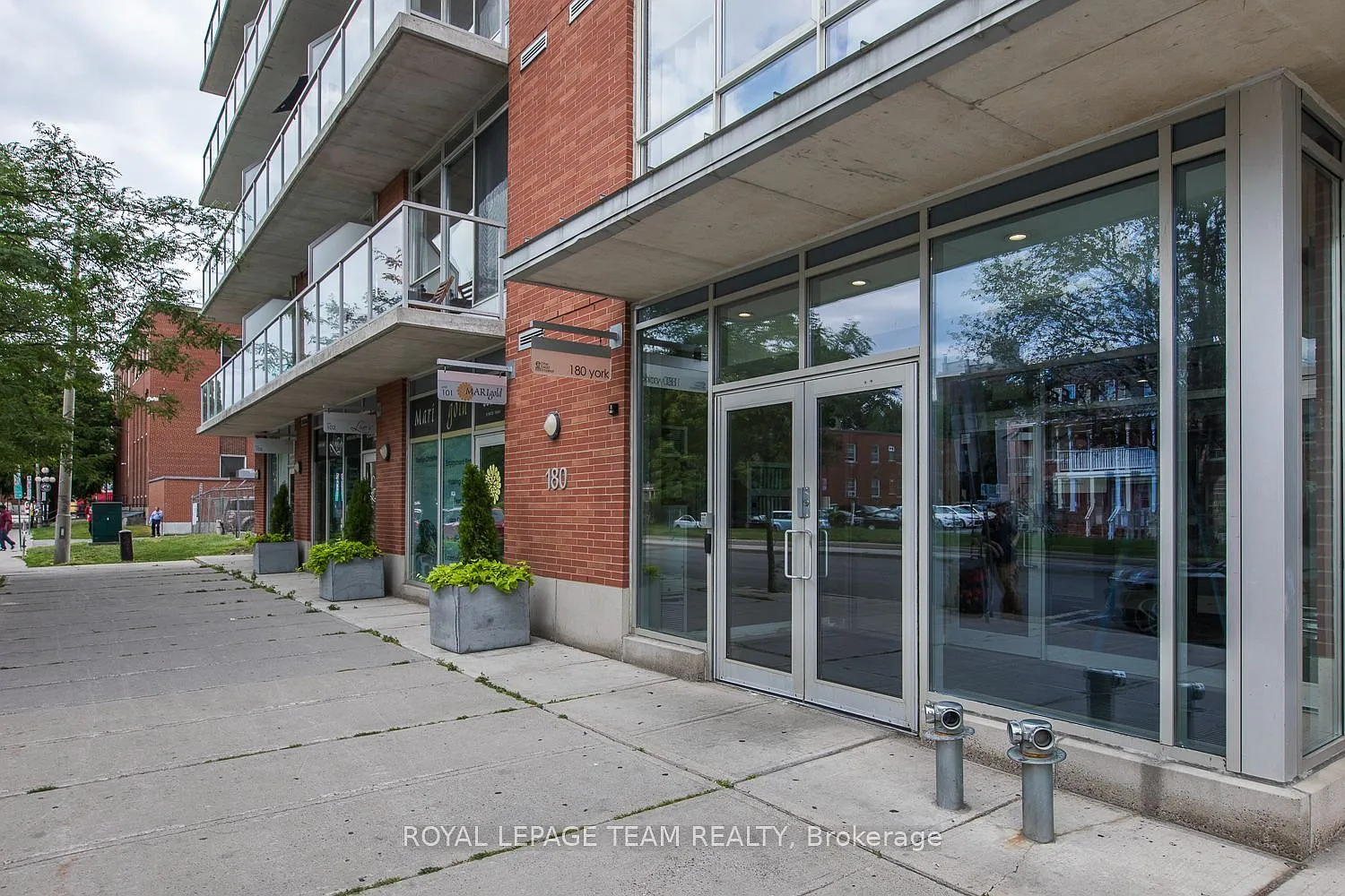 1 bed, $1,850 — Photo 4