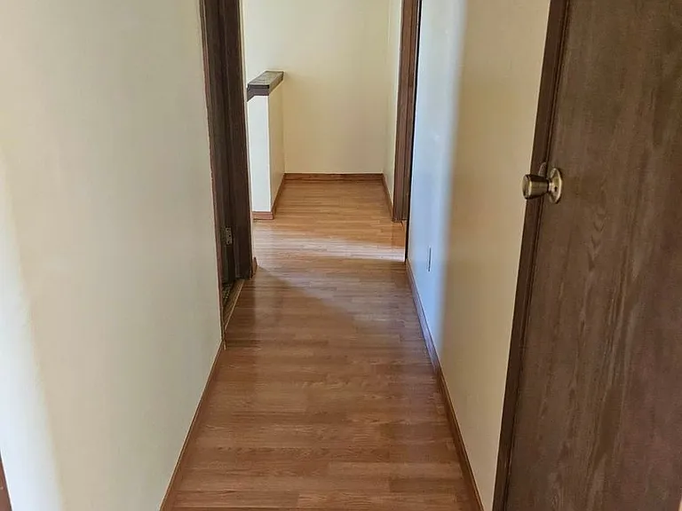 6958 Winchester Ct — Photo 4