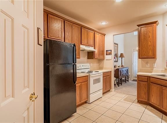 4th image of 9912 Dryden Ln