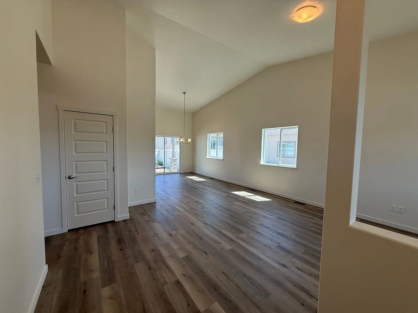 Available Now. New 3 bed, 2 bath home — Photo 3