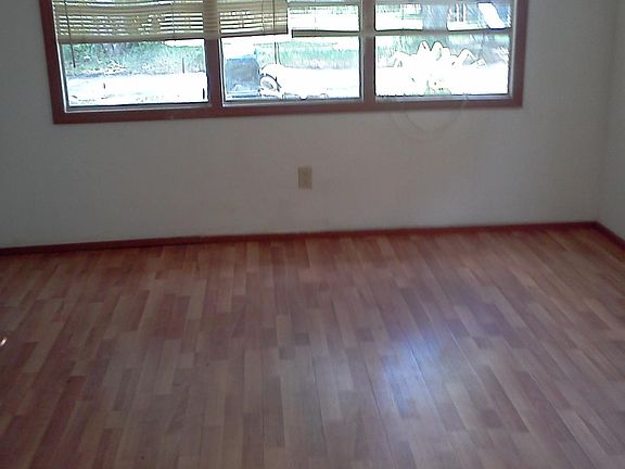 3rd image of 544 W San Diego St