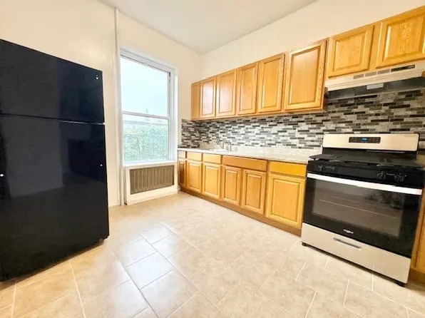 77 Herkimer St APT 1, Brooklyn, NY 11216