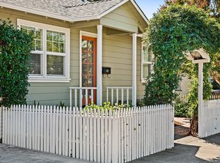 216 Plaza St, Healdsburg, CA 95448