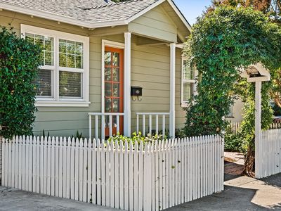 216 Plaza Street, Healdsburg, CA, 95448
