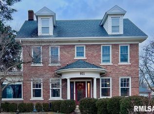 921 Williams Blvd, Springfield, IL 62704