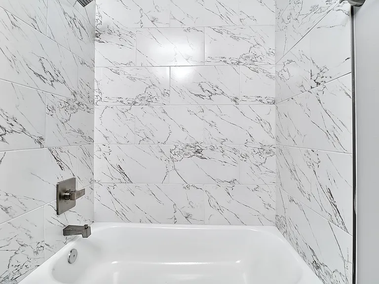 415 N Dequincy St #B — Photo 22