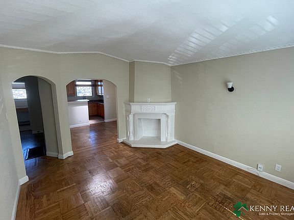4th image of 718 Bellevue Ave