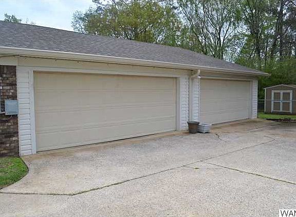 3rd image of 605 Kirkwood Dr