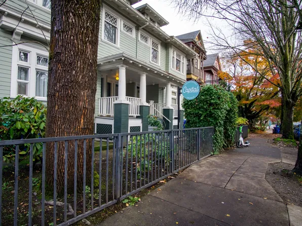 192 - Avon, 2153-2159 NW Hoyt St #2155, Portland, OR 97210