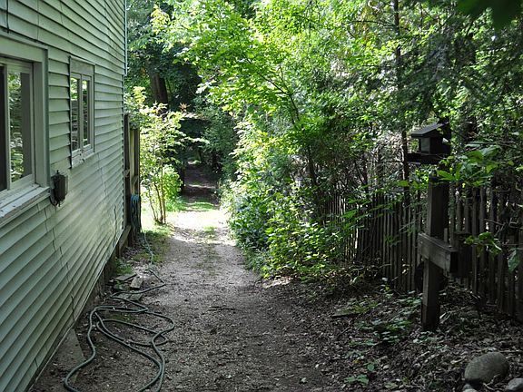 5th image of 4523 Arbor Vitae Dr