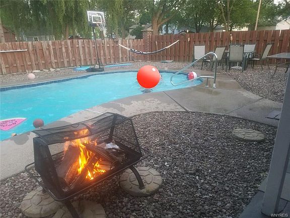 3rd image of 74 Benson Dr