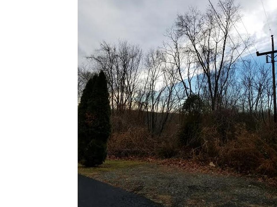 2nd image of 721 Smith Rd