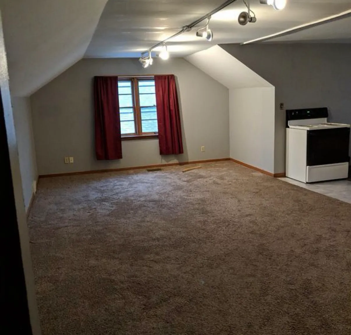 1 bed, 900 sqft, $900 — Photo 2