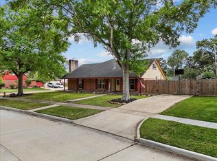 10214 Winding Trail Rd, La Porte, TX 77571