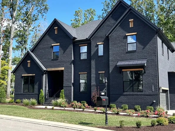 4804 Torquay Ct, Arrington, TN 37014