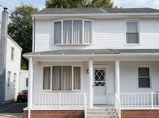 29 N Price St, Saint Clair, PA 17970