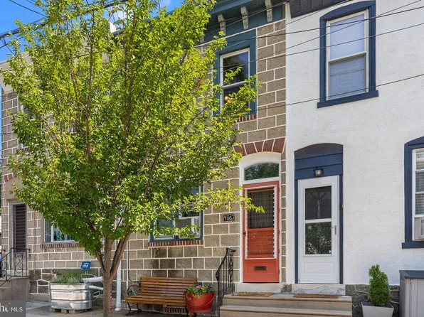 4867 Ogle St, Philadelphia, PA 19127