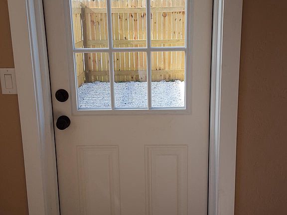 Laundry room side entrance