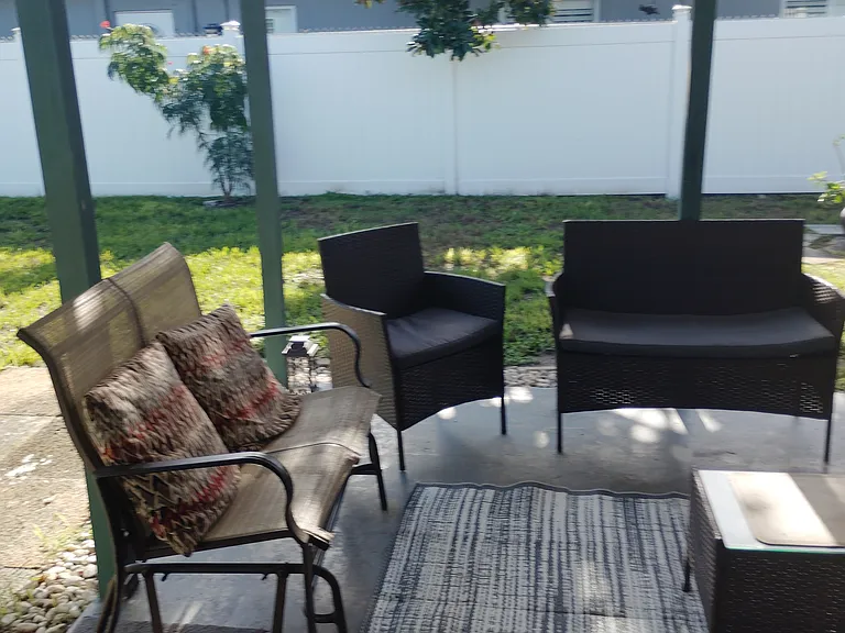 1751 Kenilworth Dr — Photo 25