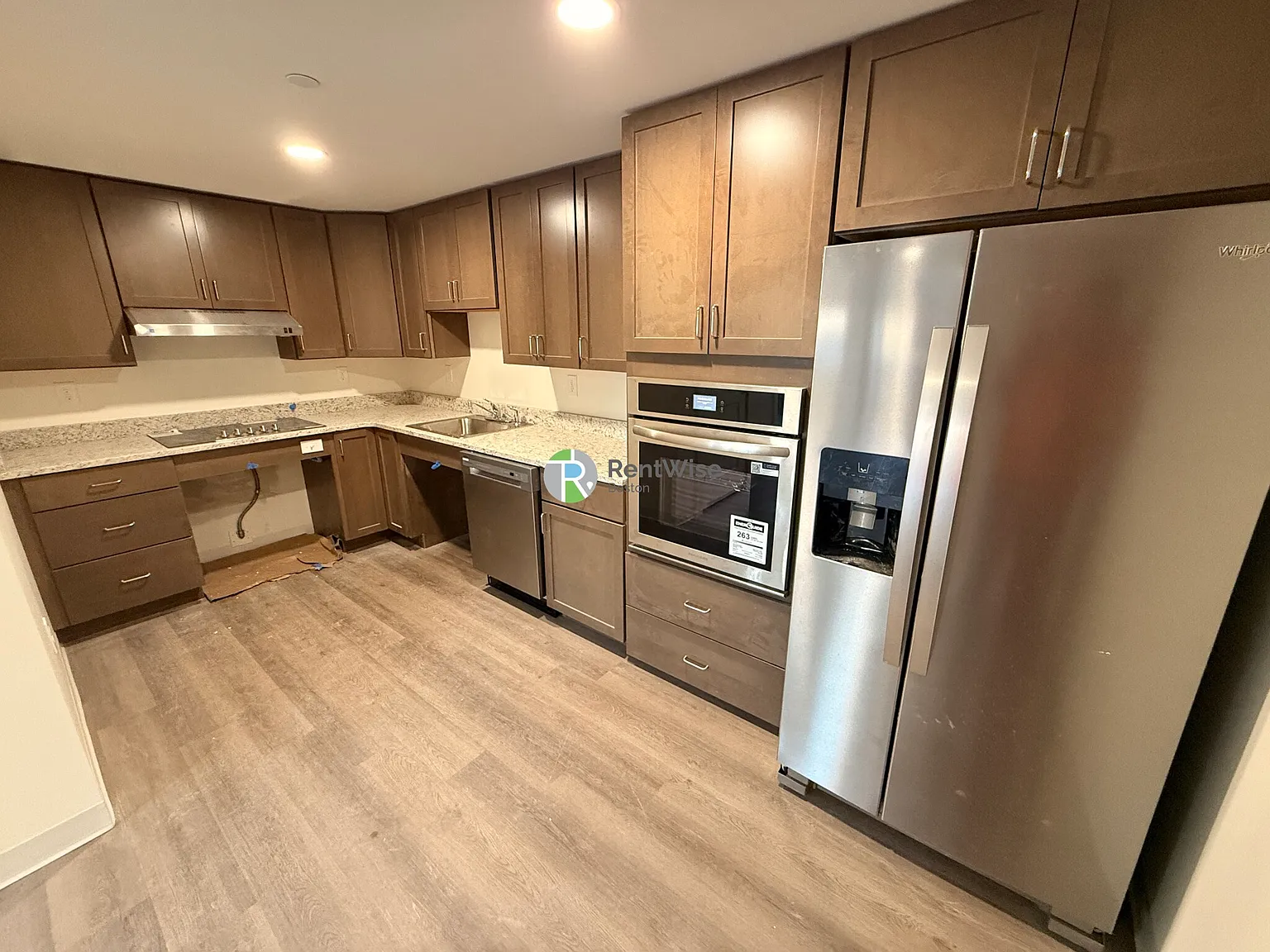 1 bed, 1.0 bath, $2,025 — Photo 2