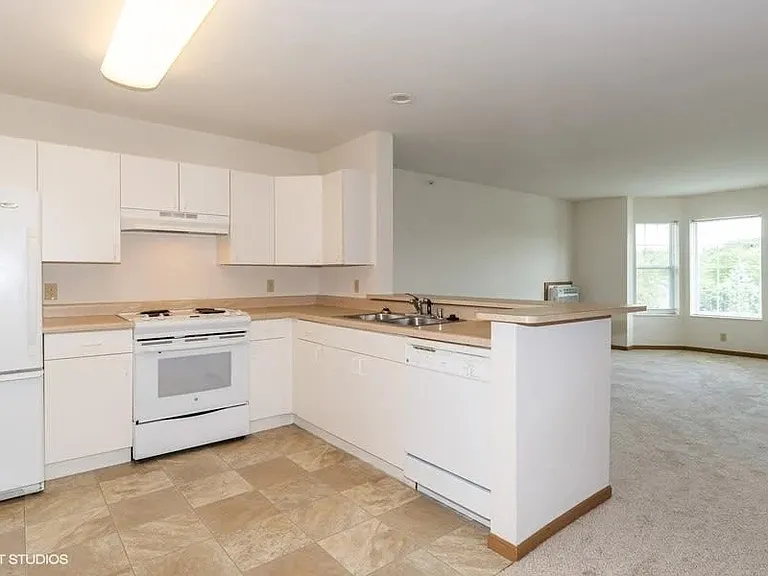 Westminster Senior Apartments — Photo 14