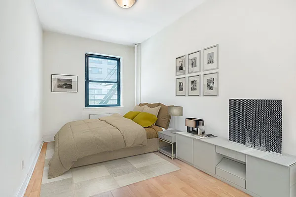 Rented by Anchor Associates | media 8