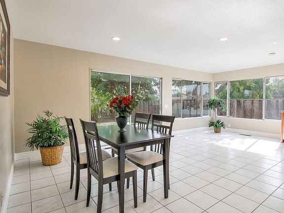 4th image of 5894 Southview Dr