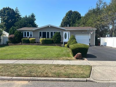 33 Hayrick Lane, Commack, NY, 11725