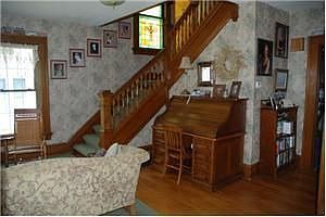 3rd image of 105 E High St