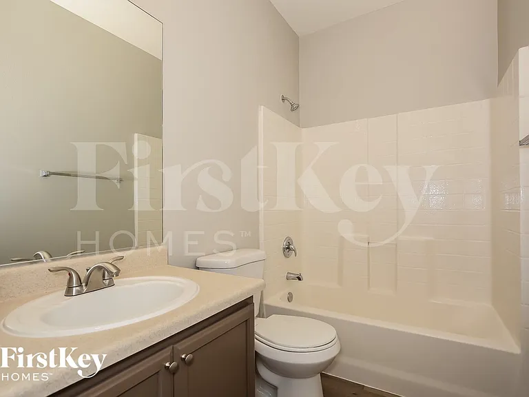 3552 Carisbrook Dr — Photo 12