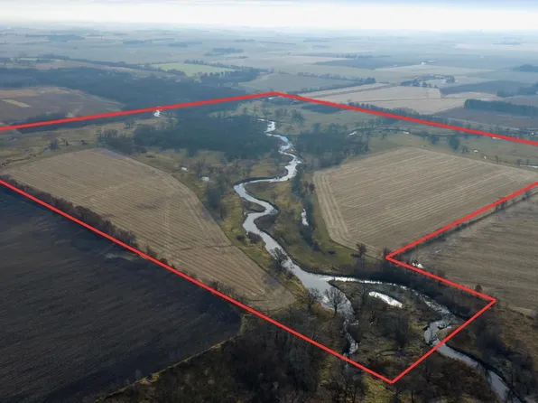 7239 River Rd, Chester, IA 52134