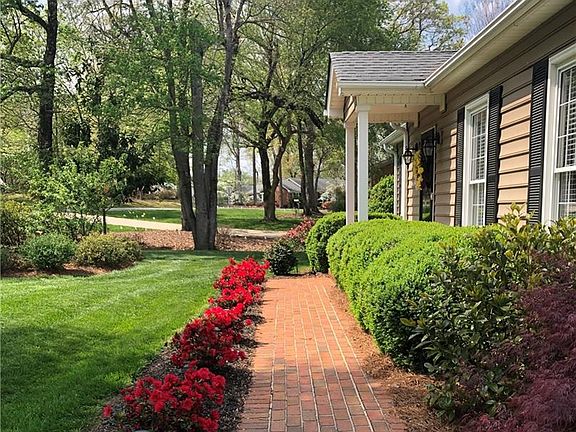 4th image of 5015 Edinborough Rd