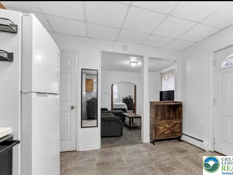119 School St — Photo 3