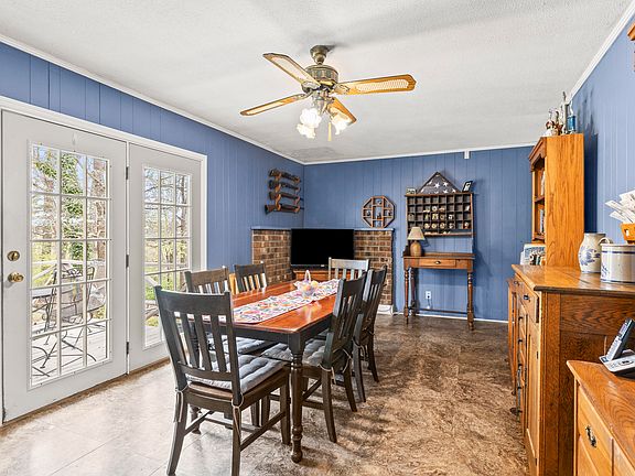 5th image of 23 Holiday Ln