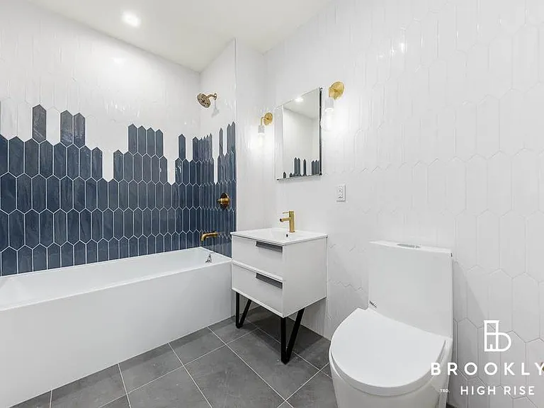 535 Grand St #2B — Photo 6