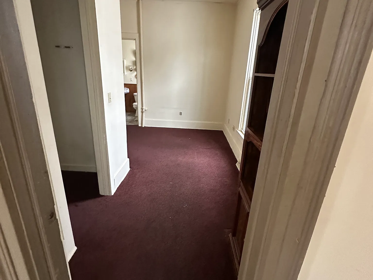 227 King St — Photo 3