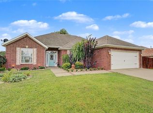 203 Blair Cir, Pea Ridge, AR 72751