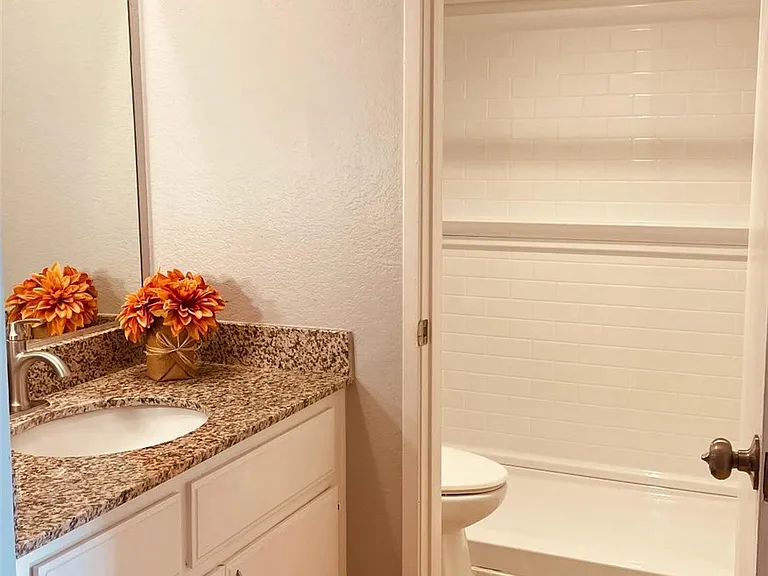 4304 Walnut St #3 — Photo 10