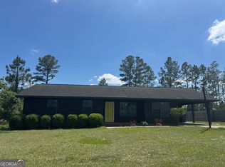 420 Wilson Ave, Lyons, GA 30436