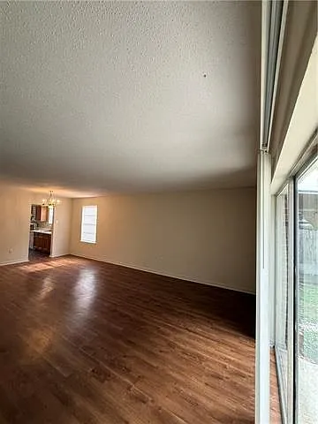 3807 Canterbury Ln — Photo 3