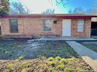 601 Old Carrizo Rd, Uvalde, TX 78801