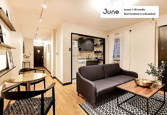 2nd image of 120 W 71st St APT 1R
