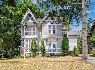 141 Pawling Ave, Troy, NY 12180
